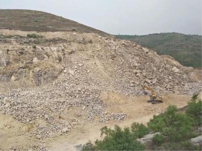 河南汝州:以開發七彩滑道攀巖項目為名 炸山倒賣山石破壞生態